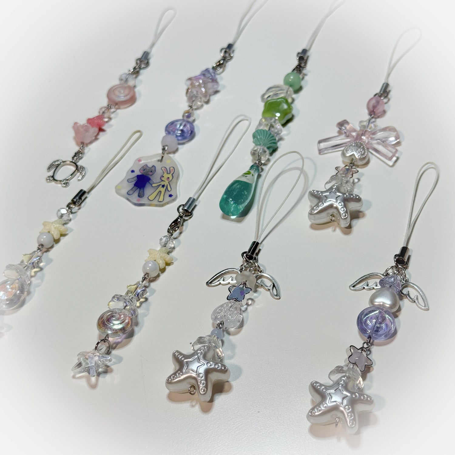 Shop all Phonecharms
